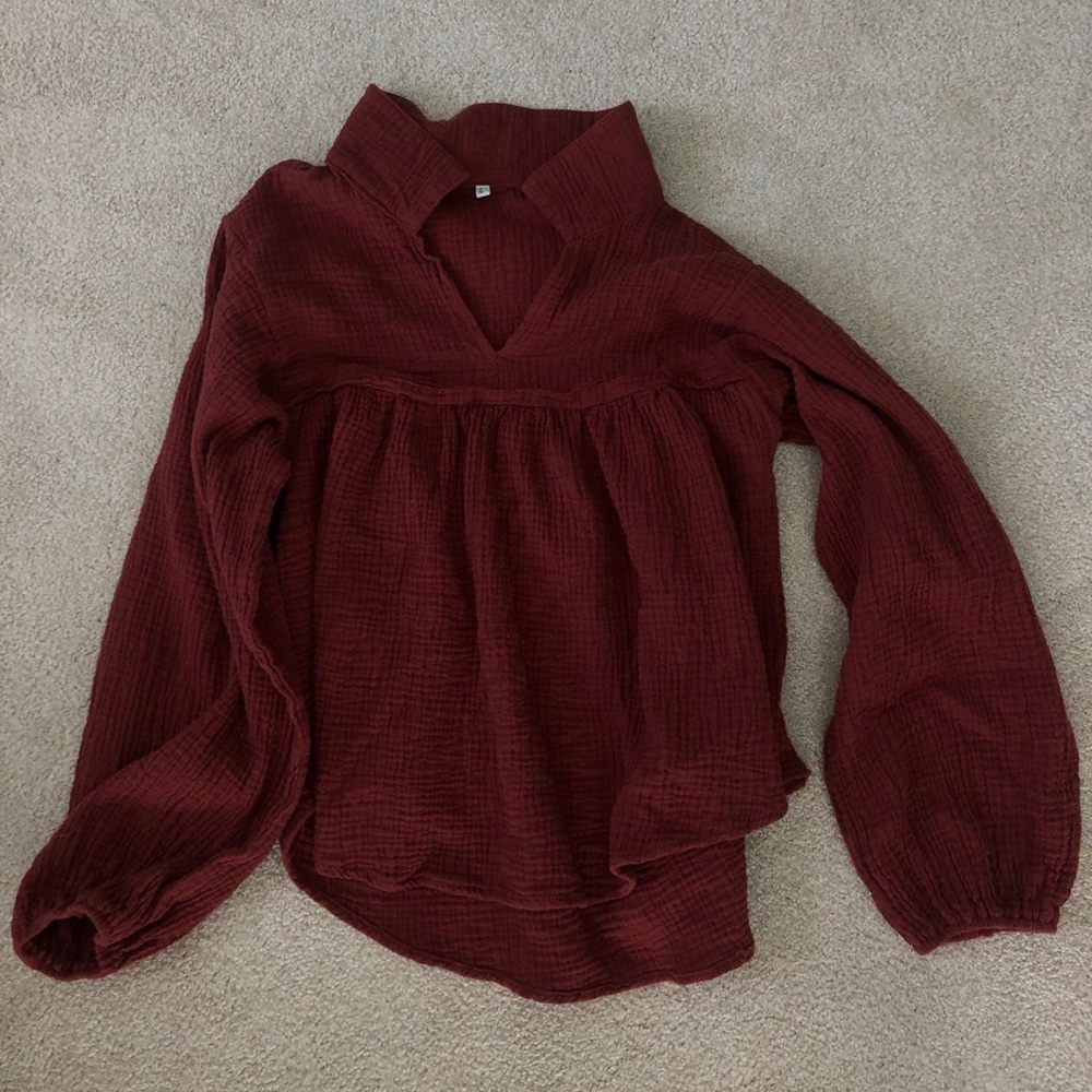 Women’s burgundy top